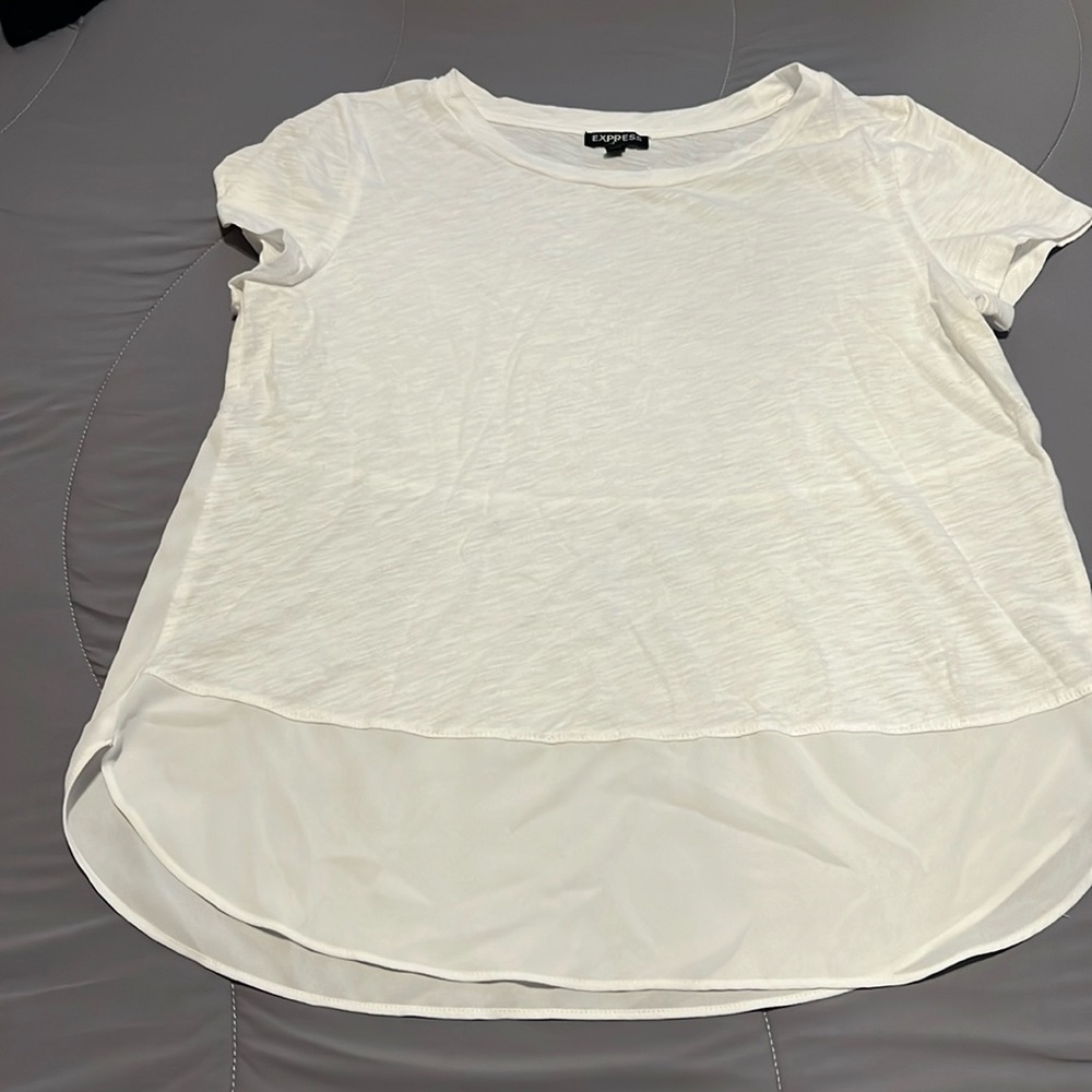 Super cute women’s express top